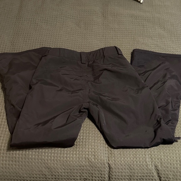 The North Face Women’s Black Ski Pants - Picture 5 of 8